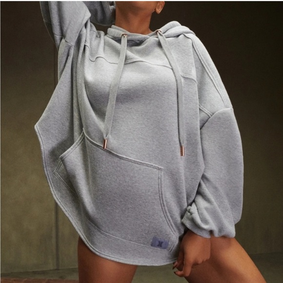 Savage X Fenty Platinum Grey Xssential Seamed Hoodie & Black Sky-Hi Leggings - Picture 3 of 14